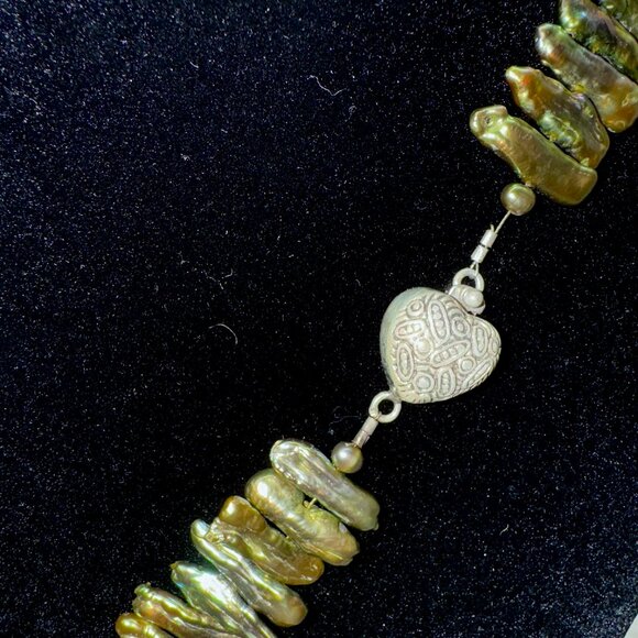 Green Fresh Water Pearl Necklace and Earring Set - Picture 10 of 12